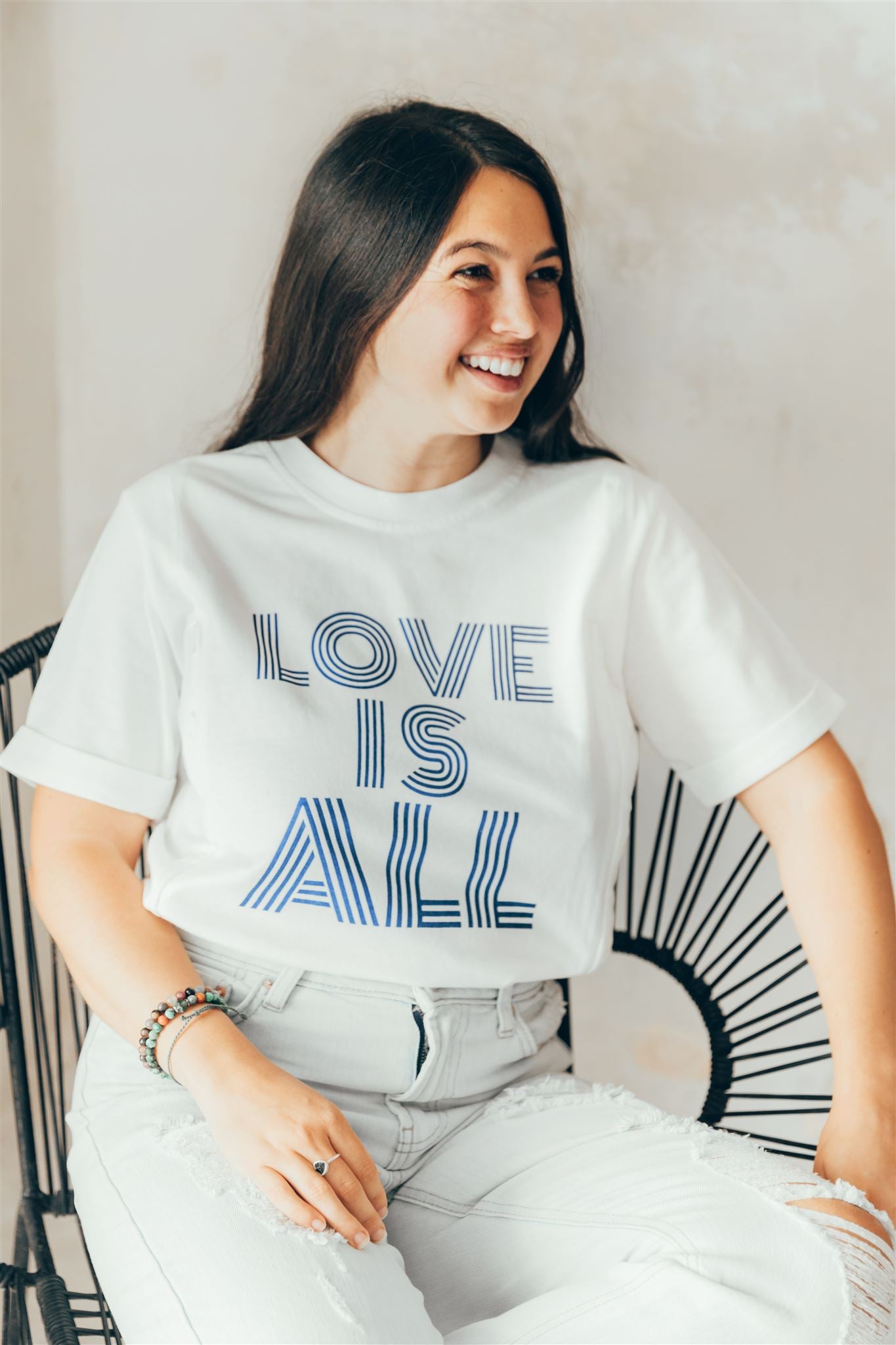 LOVE IS ALL Still-T-Shirt